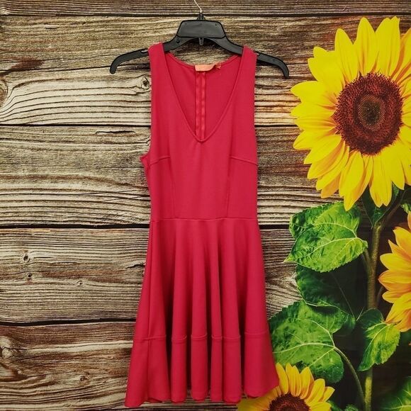 Eight Sixty Sleeveless hit pink dress Preowned - Picture 1 of 6